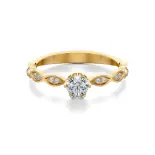 Pierścionek zaręczynowy z diamentami